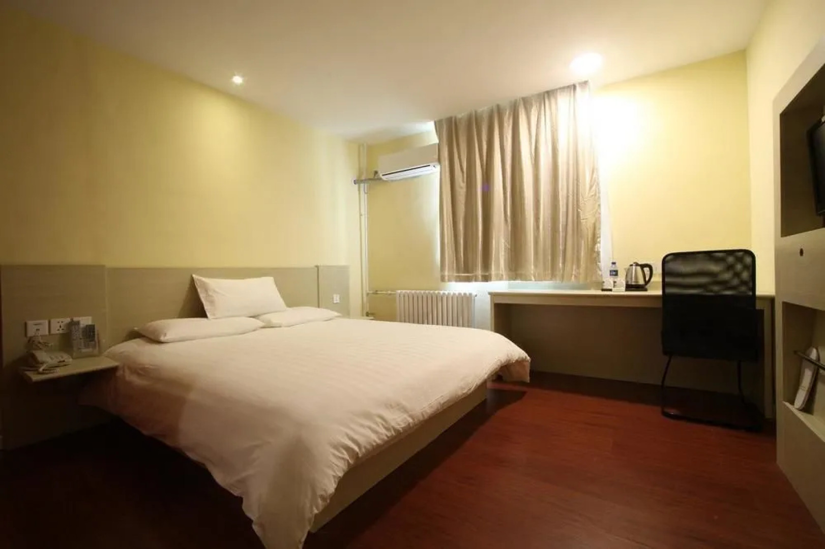 Hanting Express Pingliang West Avenue