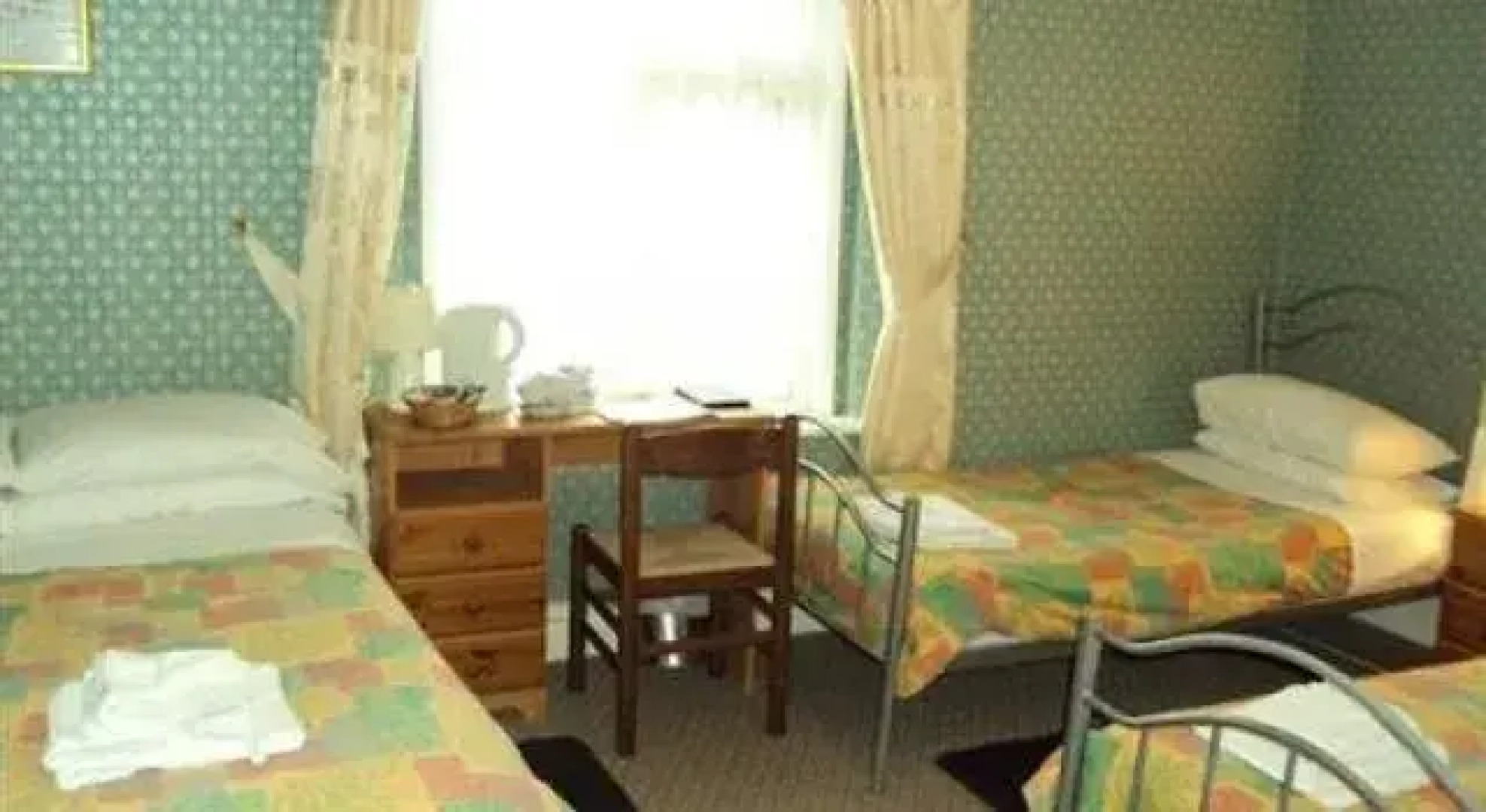 Papillon Woodhall Arms