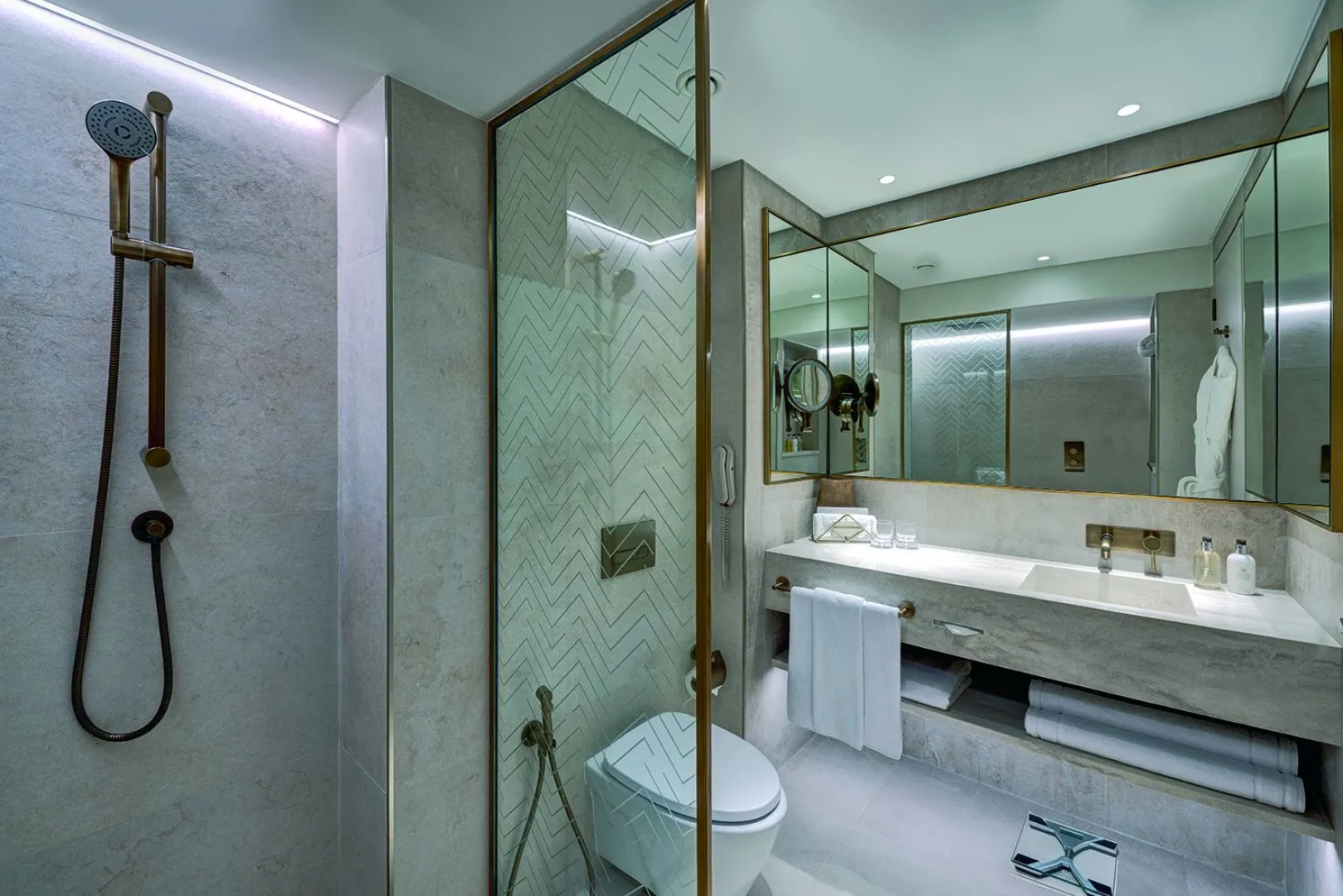 ERTH Abu Dhabi Hotel