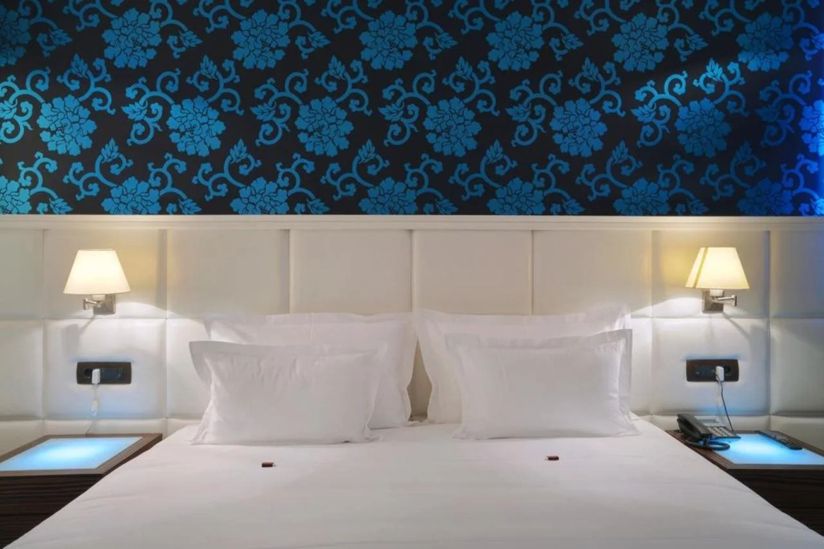 Hotel Crystal