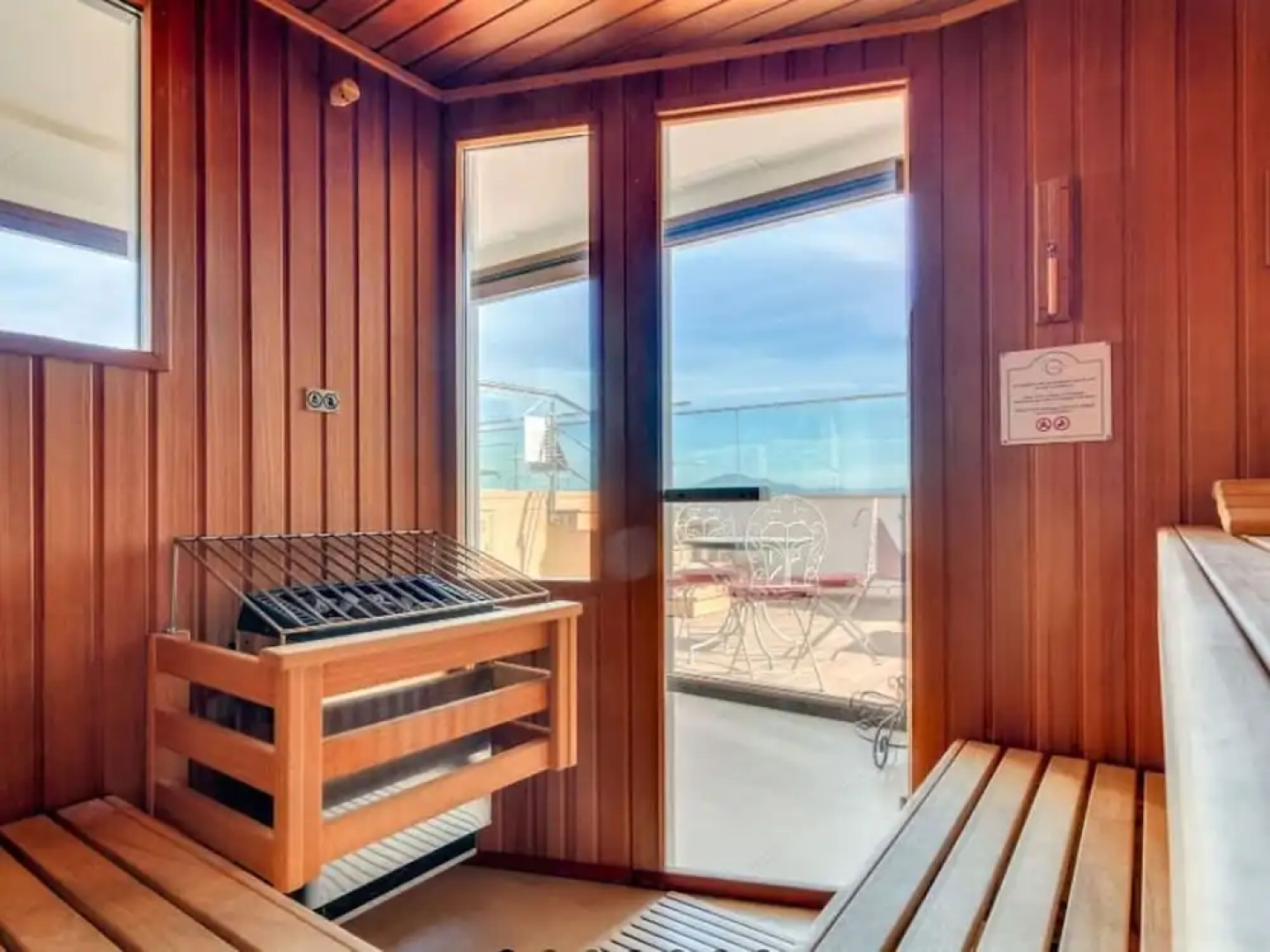 Belvilla by OYO Atico 00