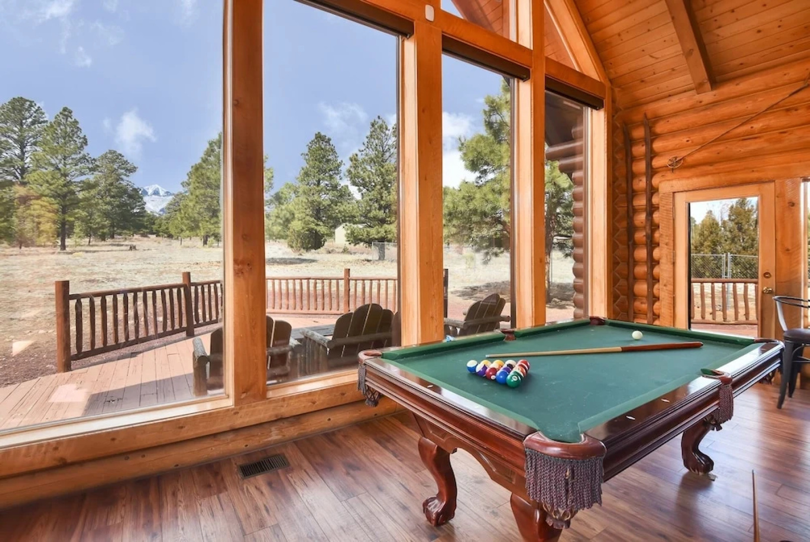 FlagRanch - 4 Br cabin by RedAwning