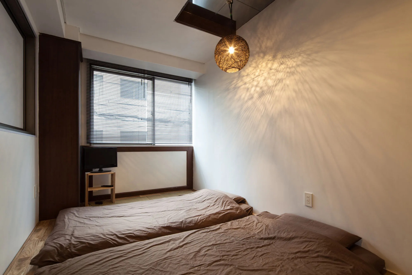 Beehive Hostel Osaka