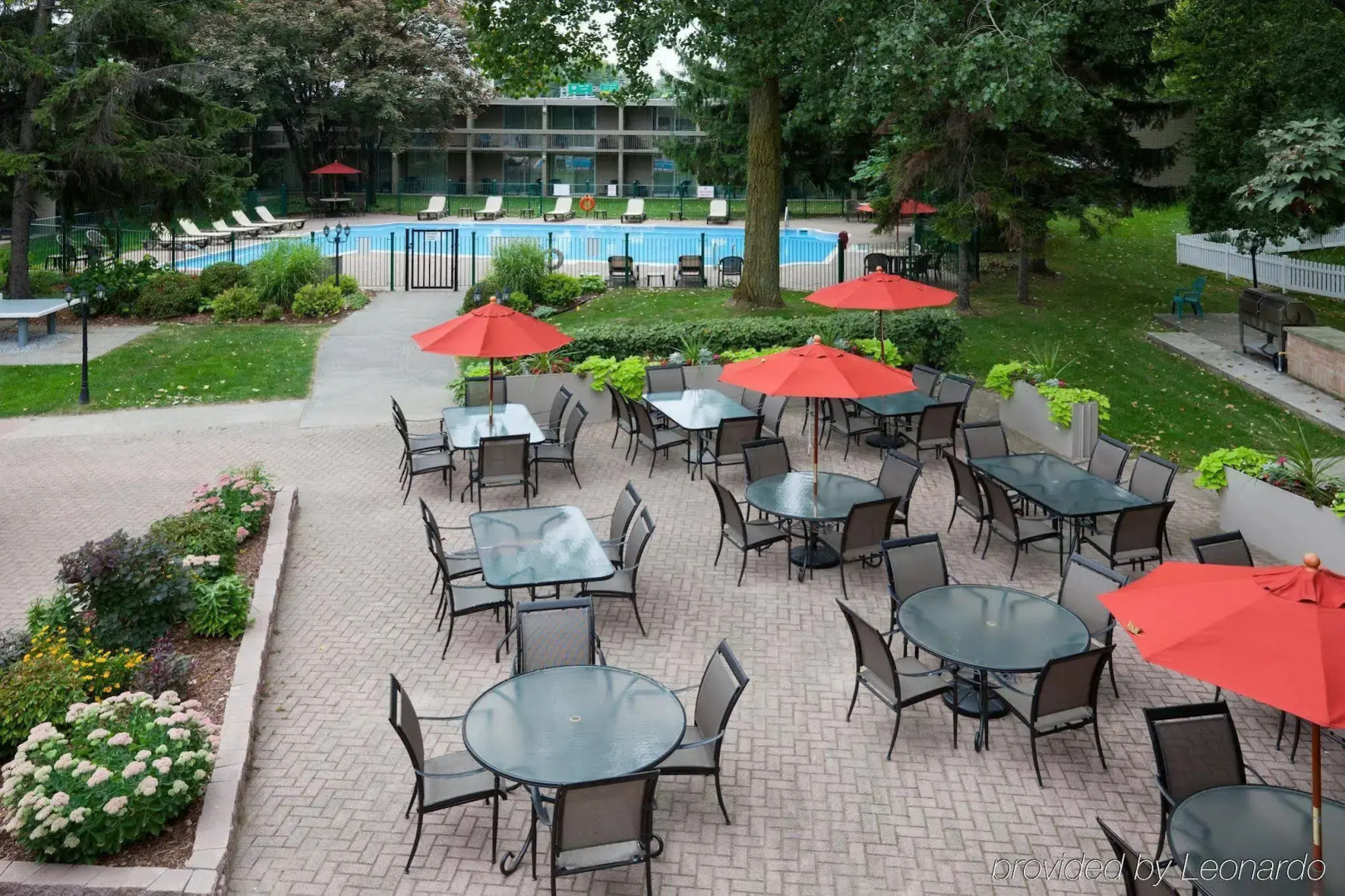 Four Points by Sheraton Point Edward Sarnia