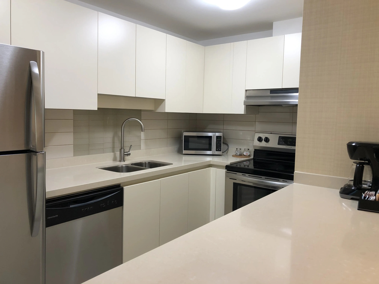 Landis Hotel & Suites