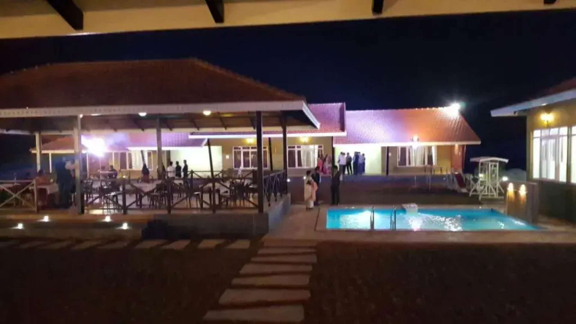 Grape County Eco Resorts