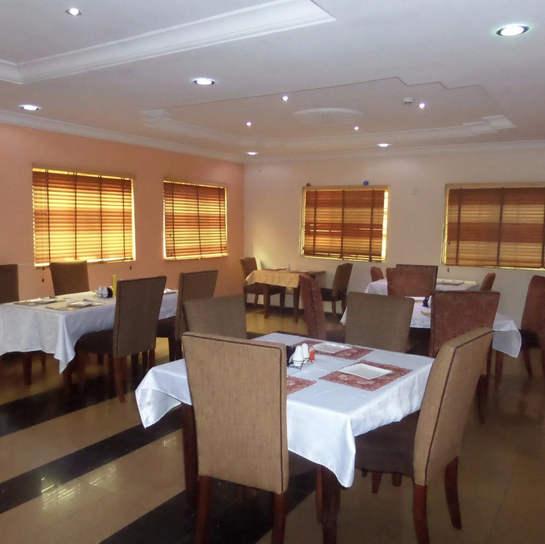 Sugarland Hotel & Suites