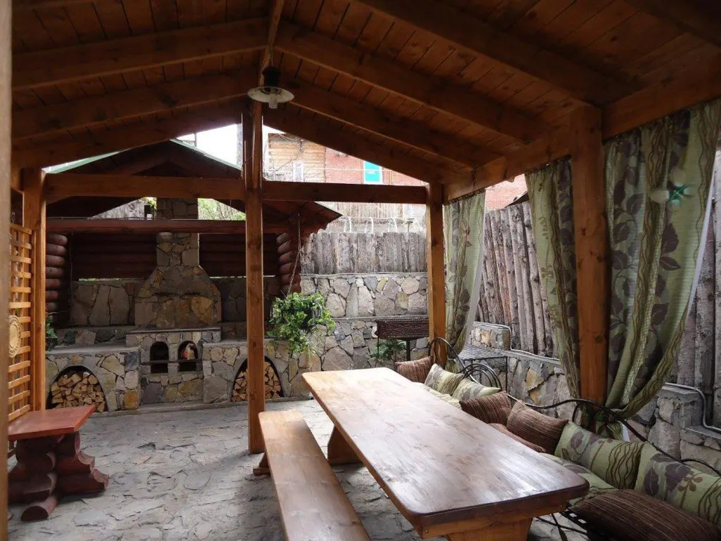 Петров Двор