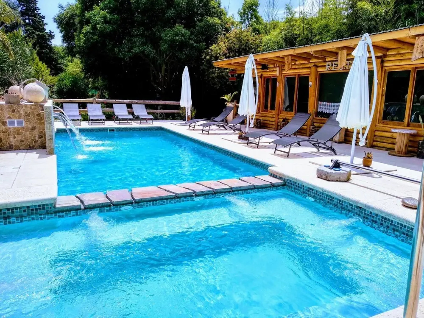 Pualy Resort & Spa by DECK