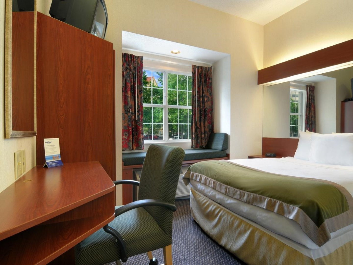 Microtel Inn & Suites by Wyndham Perimeter Center