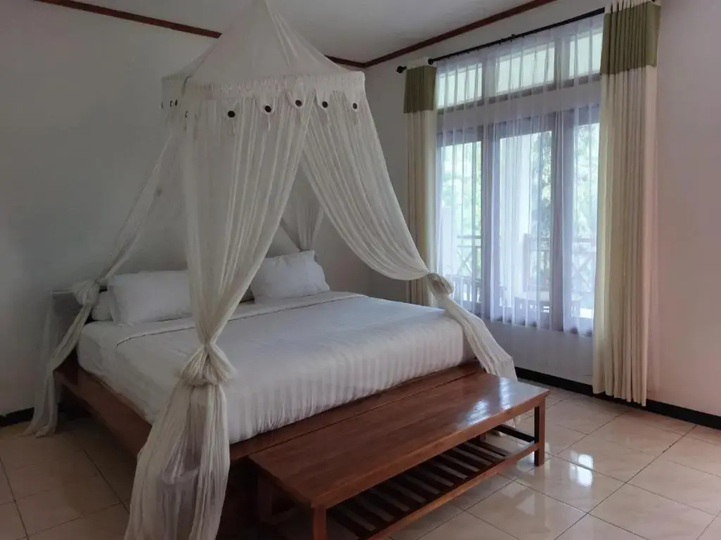 La Belle Etoile Hotel