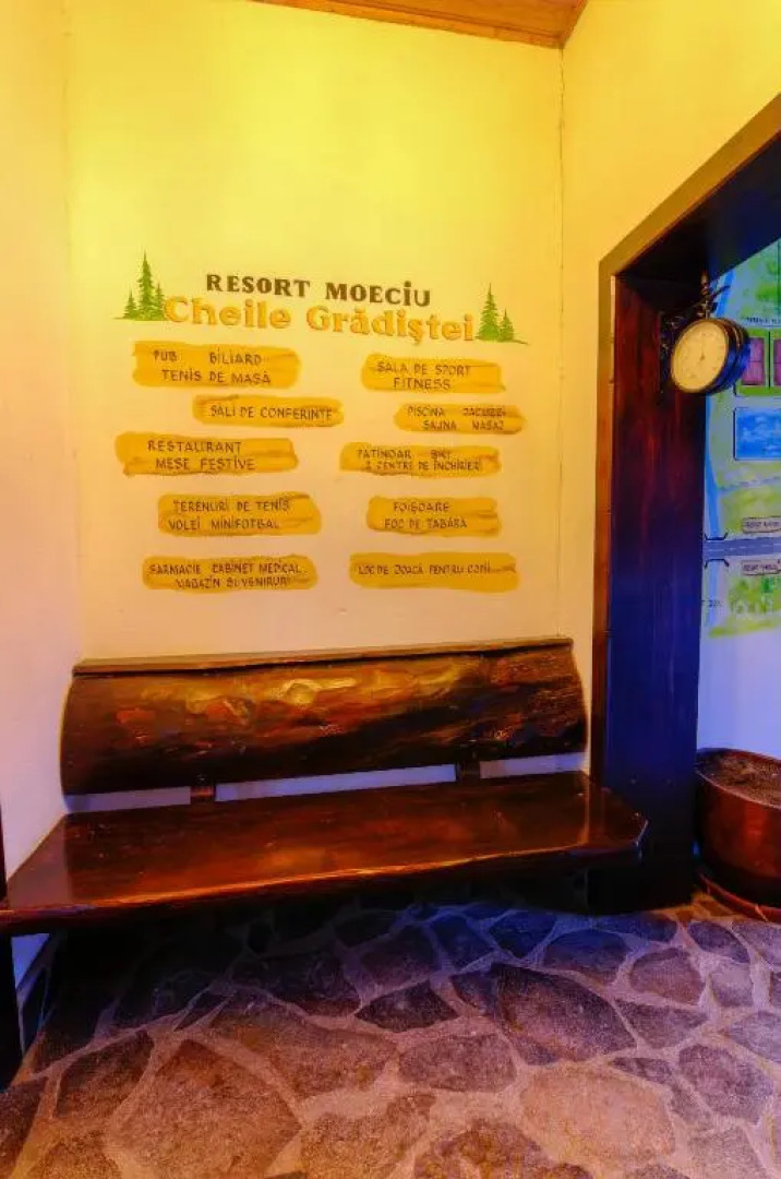 Complex Cheile Gradistei Moeciu