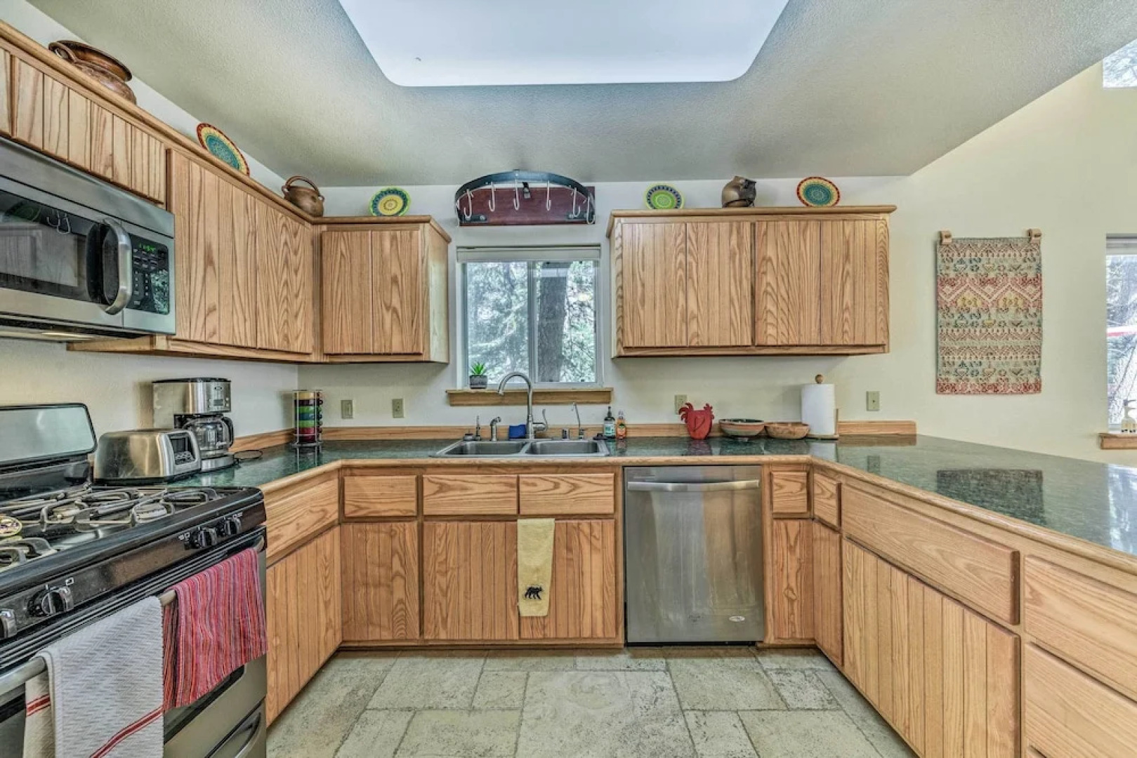 Cloudcroft Cabin w/ Deck < 2 Mi to Downtown!