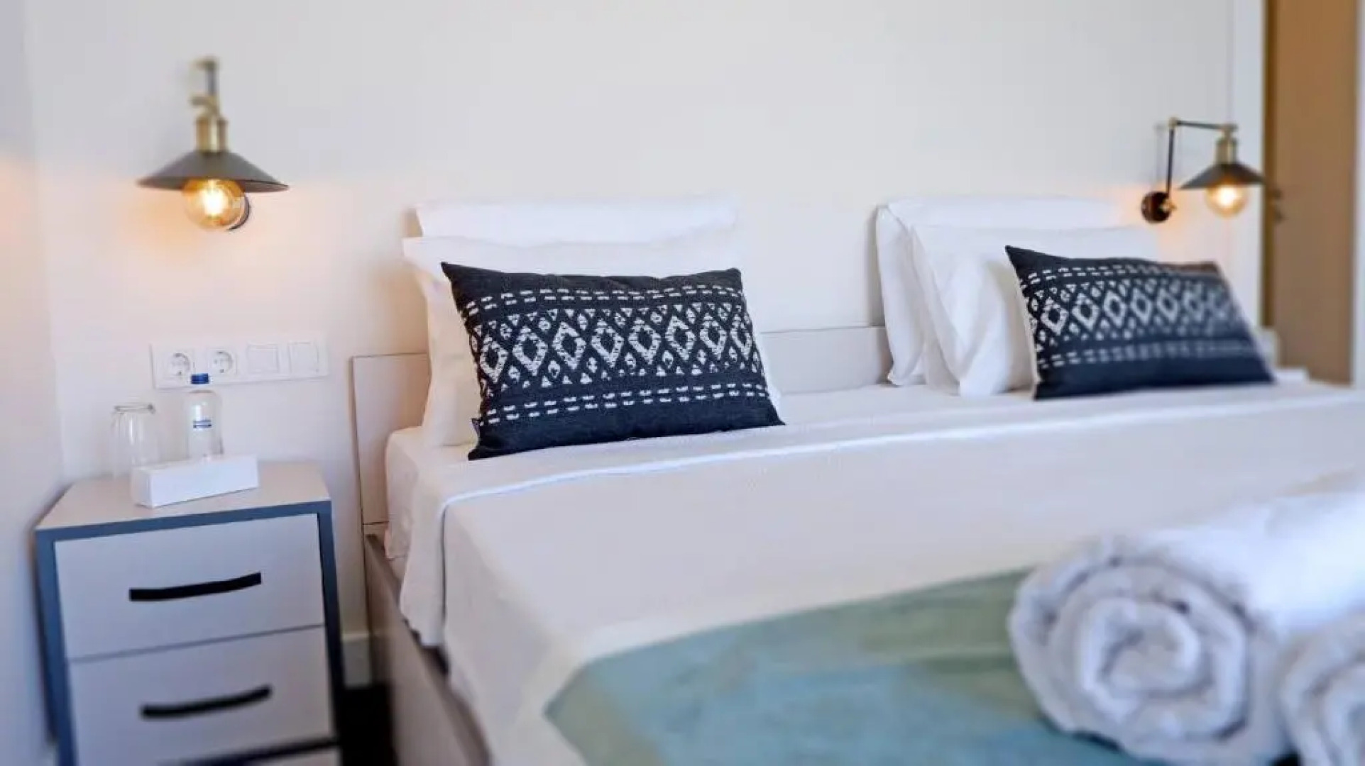 5 Bedroom Luxury Villa With Private Pool and Private Beach in Bodrum-gumusluk 2