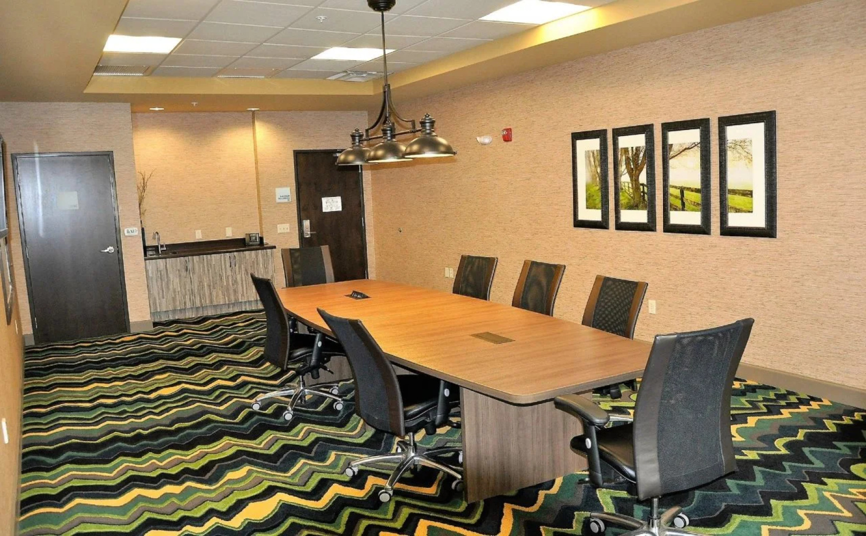 Holiday Inn Express & Suites Perry-National Fairground Area #34 by IHG
