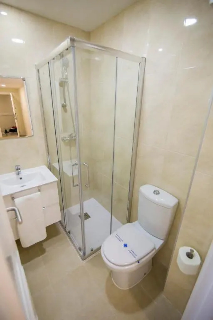 Apartamentos Plaza de Santiago - Estudios Turisticos - 1 LLAVE