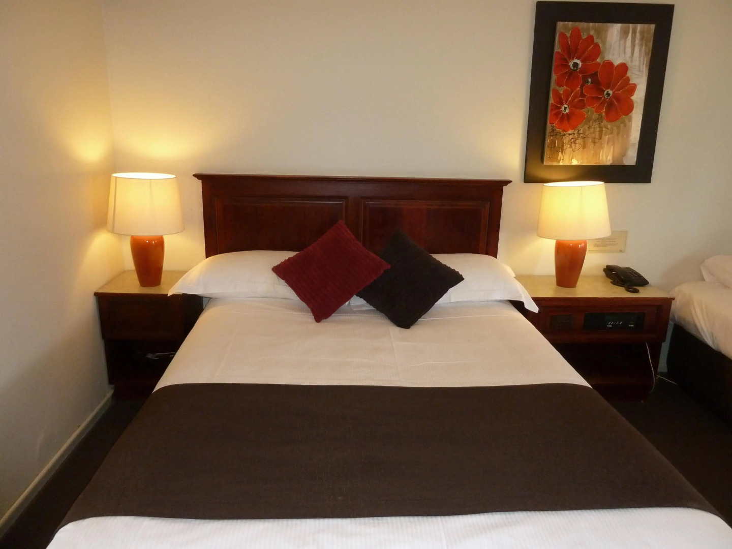 McNevin's Warwick Motel