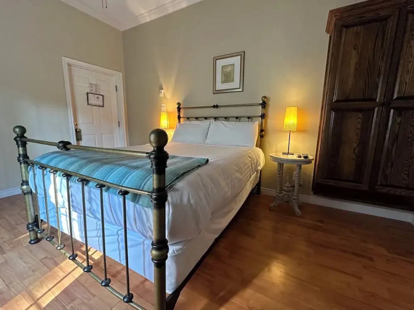 Pathsaala Inn & Restaurant