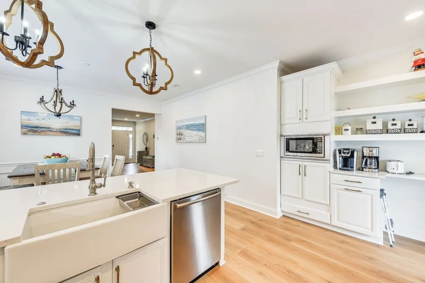 Charming Bluffton Home w/ Yard ~ 3 Mi to Beaches!