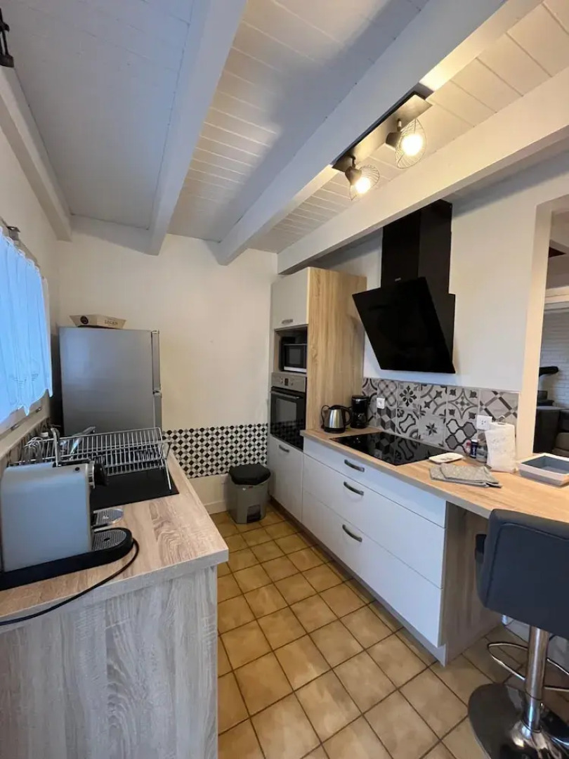 Pretty House 50m From the sea