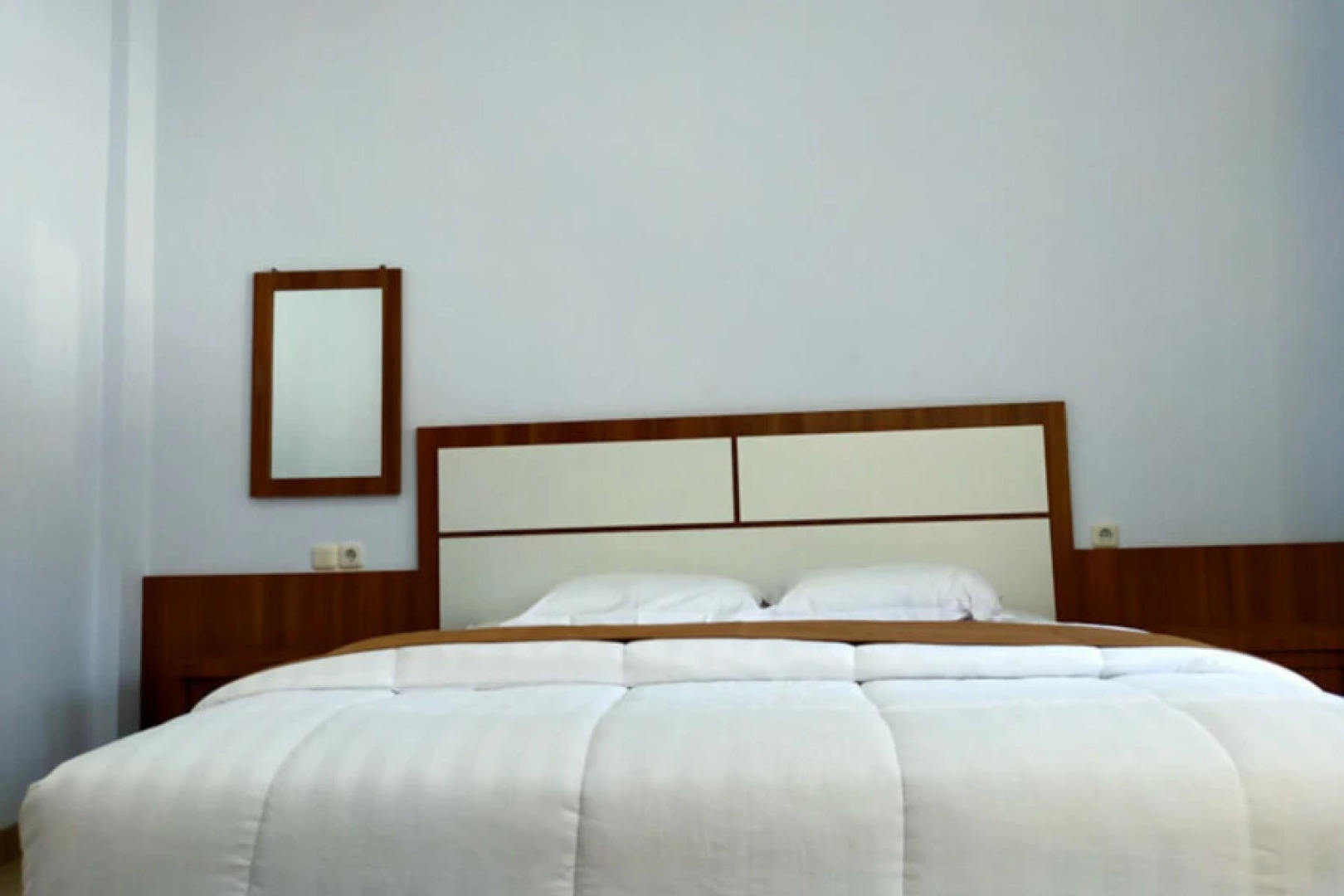 RedDoorz @ Sunset Resort Bau Bau