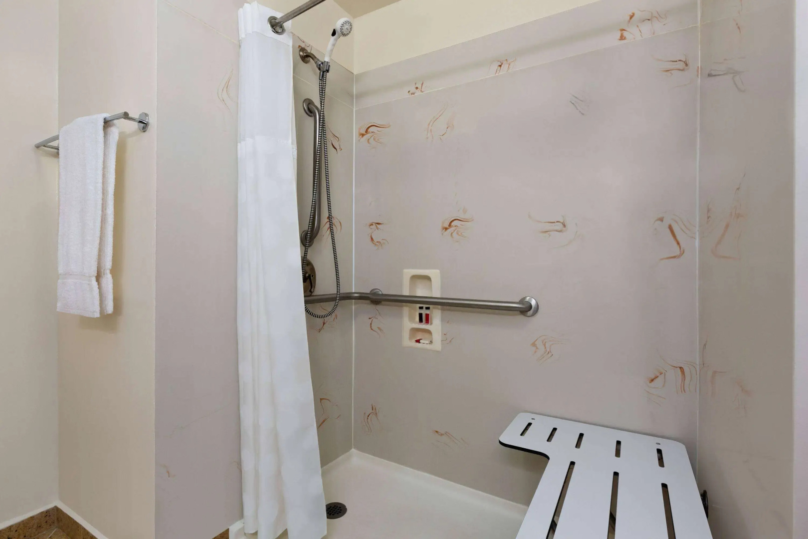 Ramada by Wyndham Oakland Downtown City Center