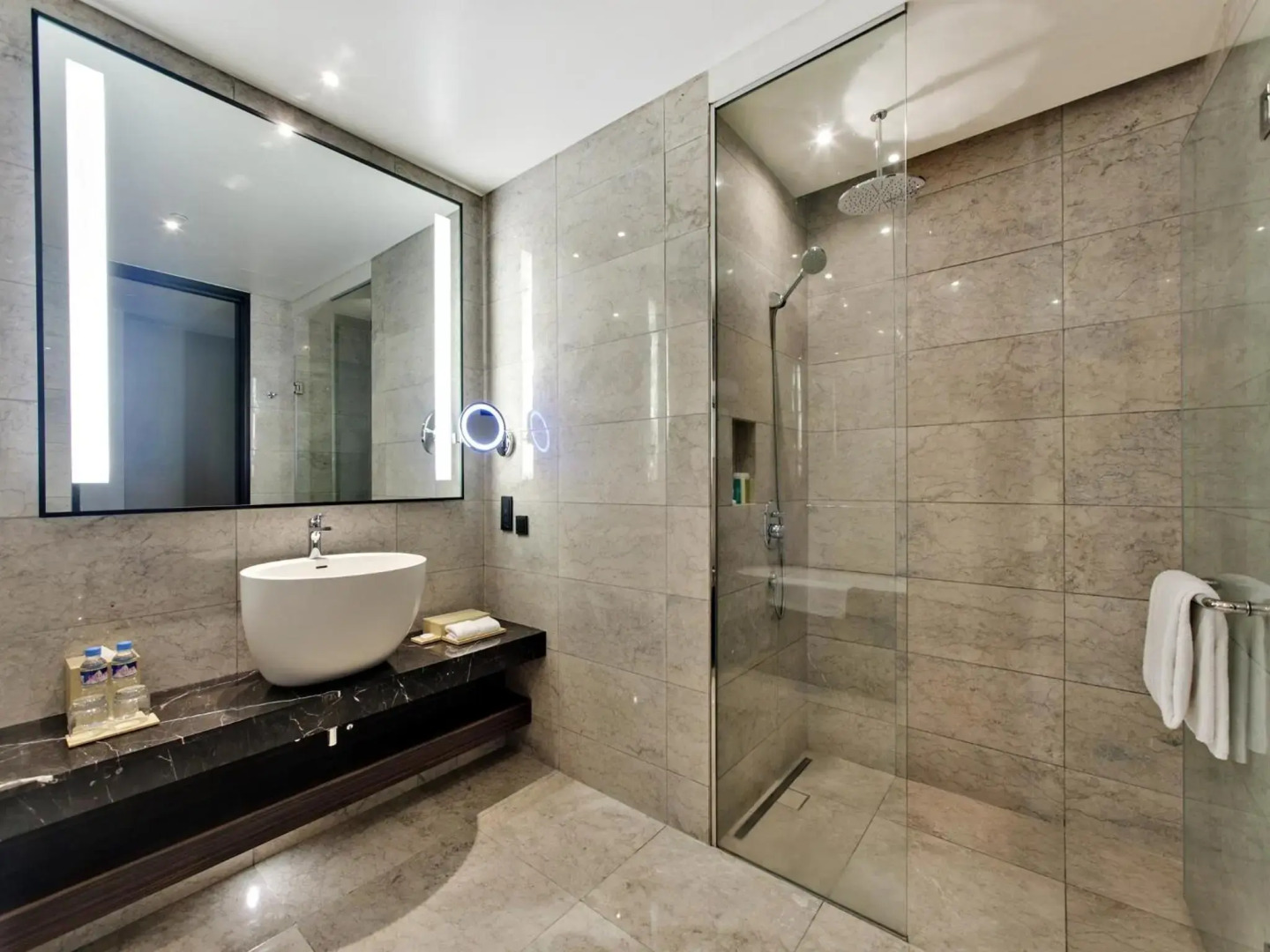 Hyatt Regency Manila, City of Dreams