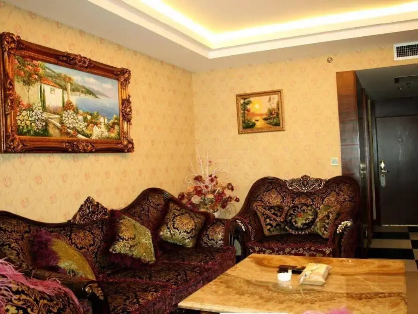 New West Street - Grand Wing