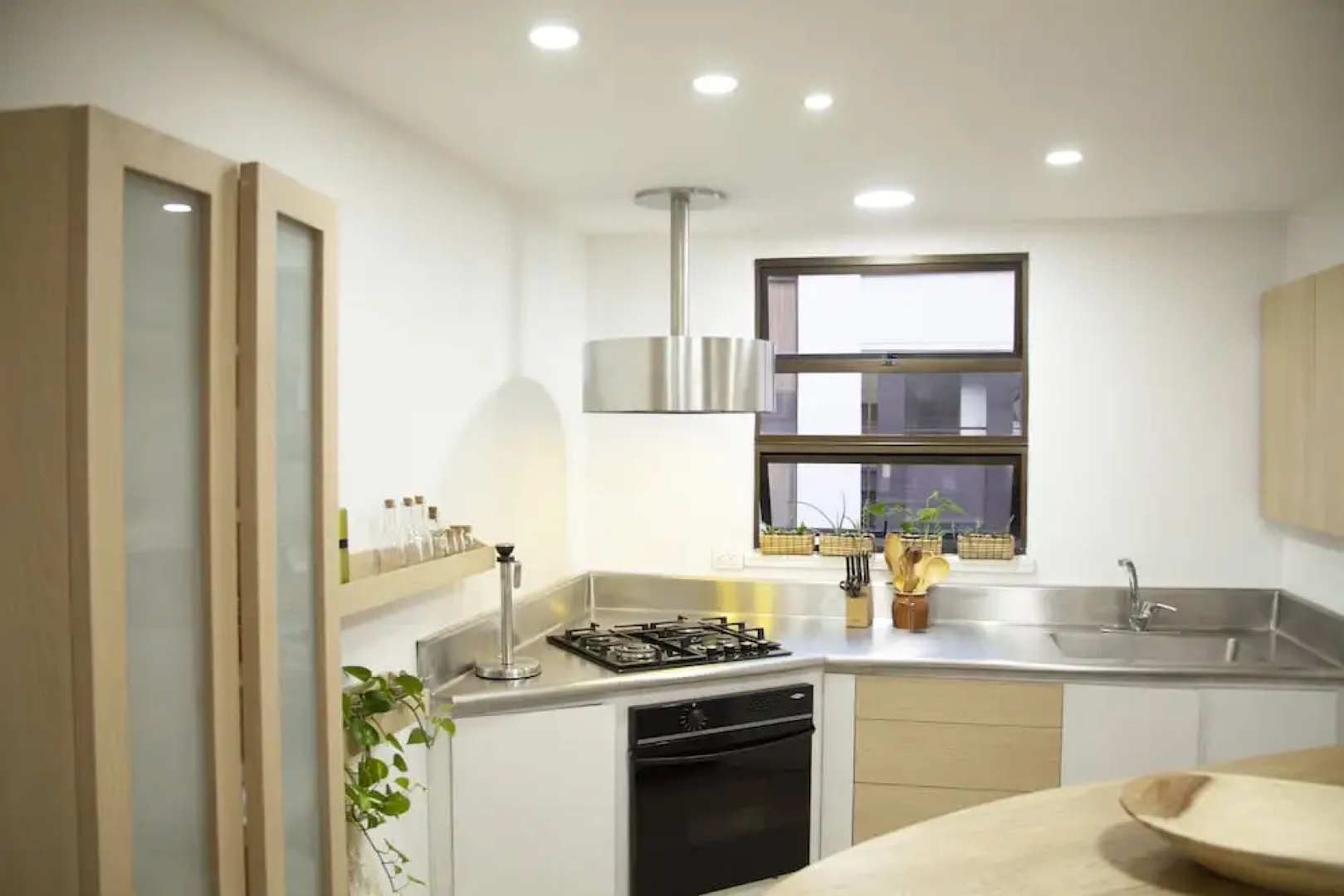 Large Apartment Poblado By Nomad Guru