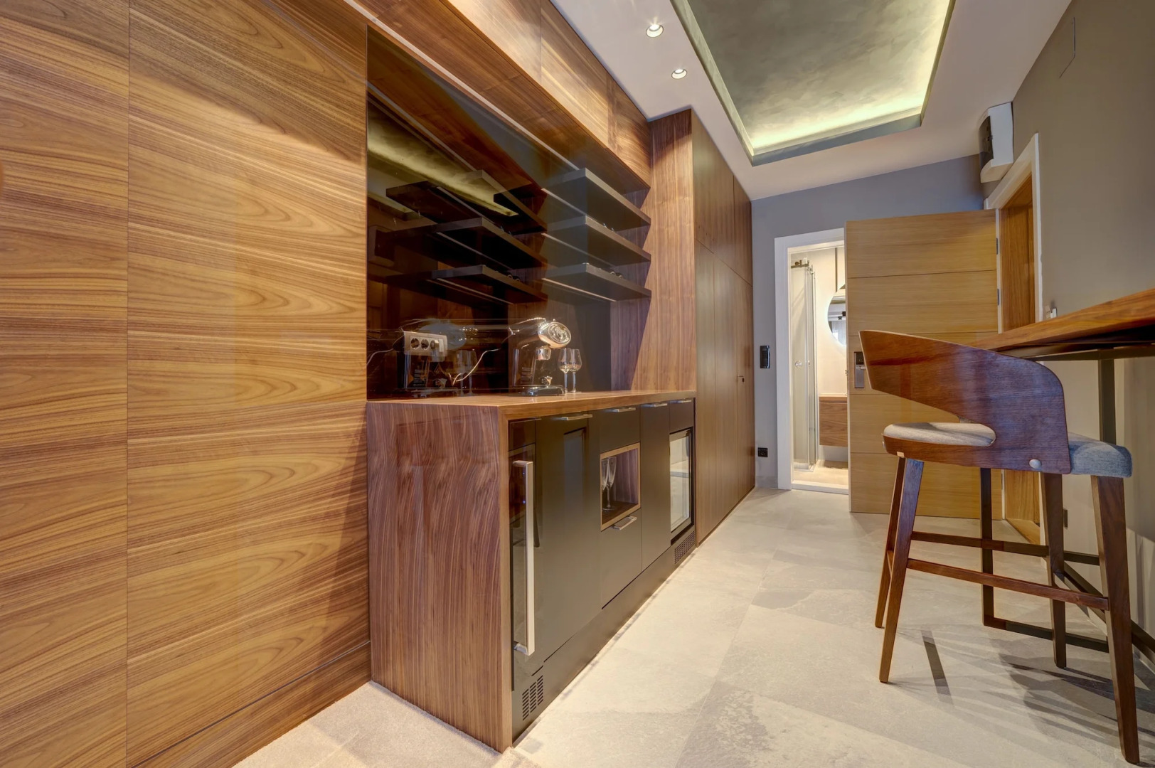 Black Pearl Luxury Suites