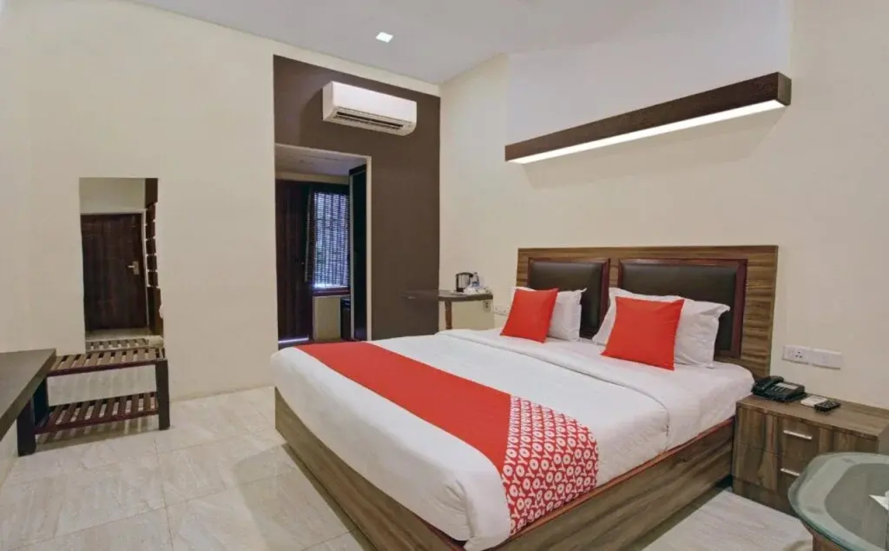 Aar Royal Residency By OYO Rooms