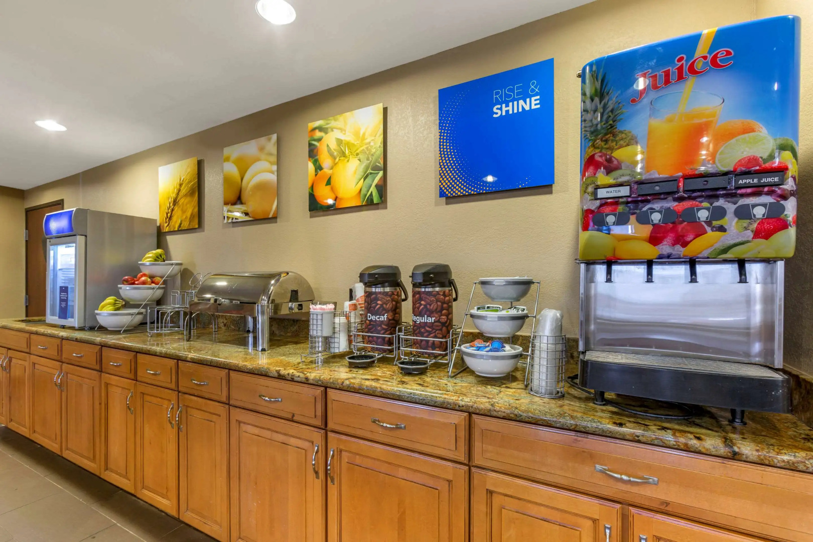 Comfort Inn & Suites Phoenix North / Deer Valley