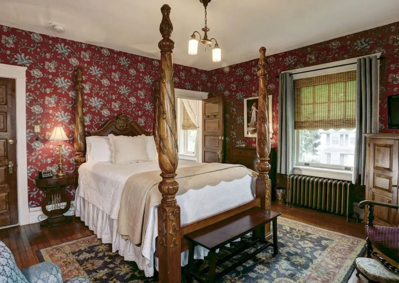 Olde Square Inn Bed and Breakfast