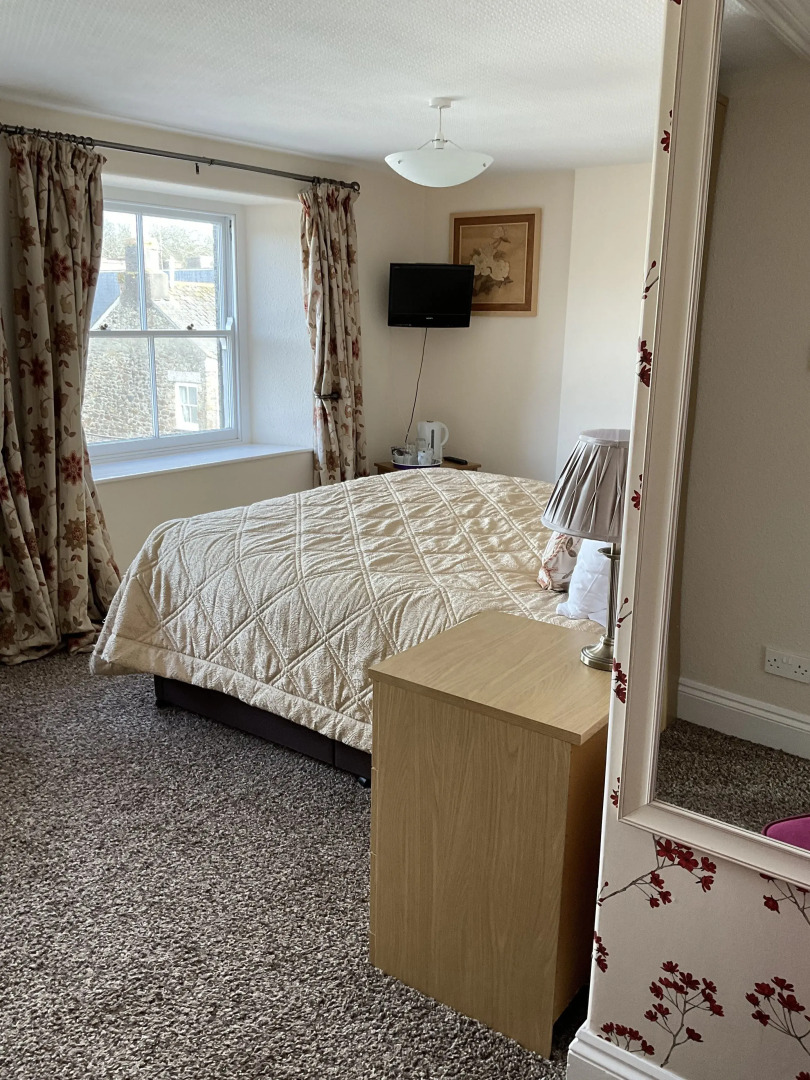 Number 52 Bed & Breakfast