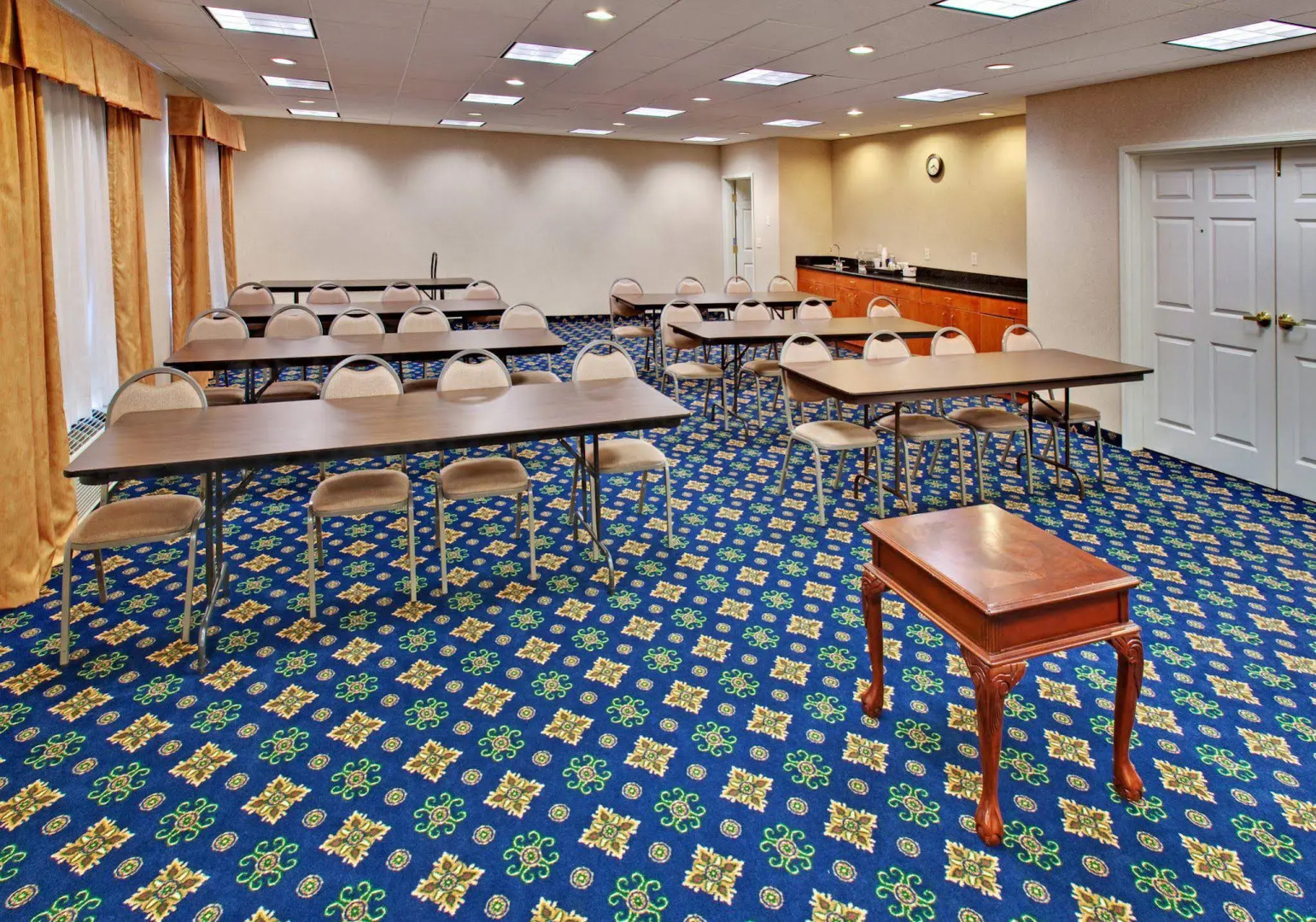 Holiday Inn Express Hotel & Suites Dickinson by IHG