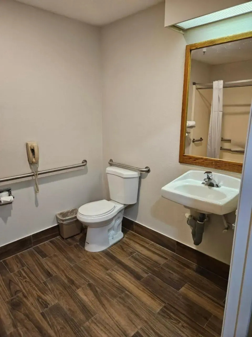 Super 8 Motel - Beaver