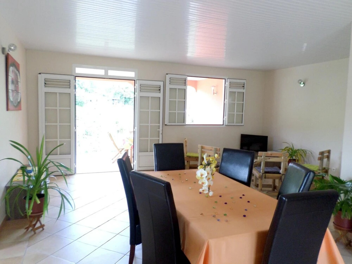 House With 3 Rooms In Le Diamant Martinique, With Enclosed Garden And