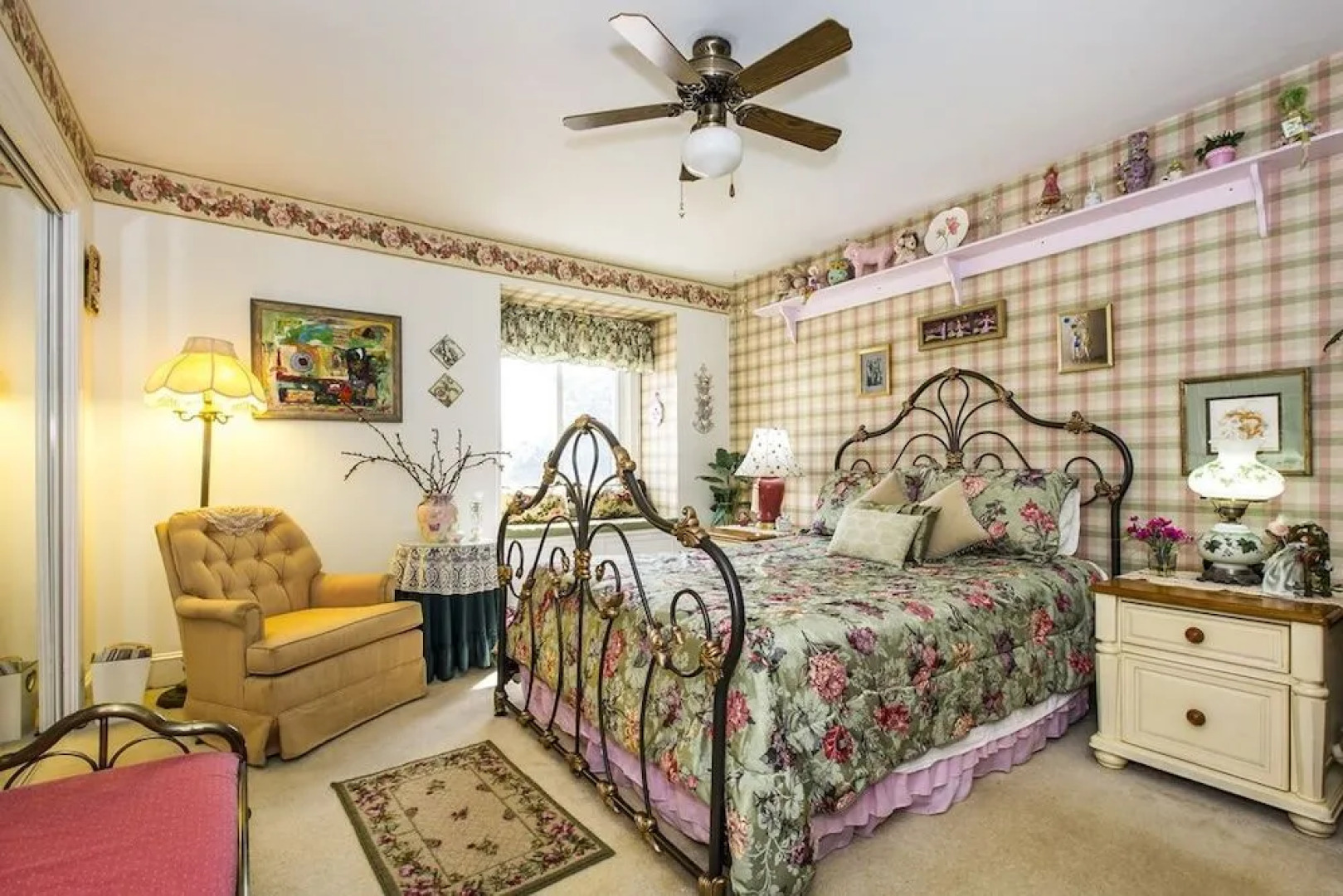 Matthews Manor Bed and Breakfast