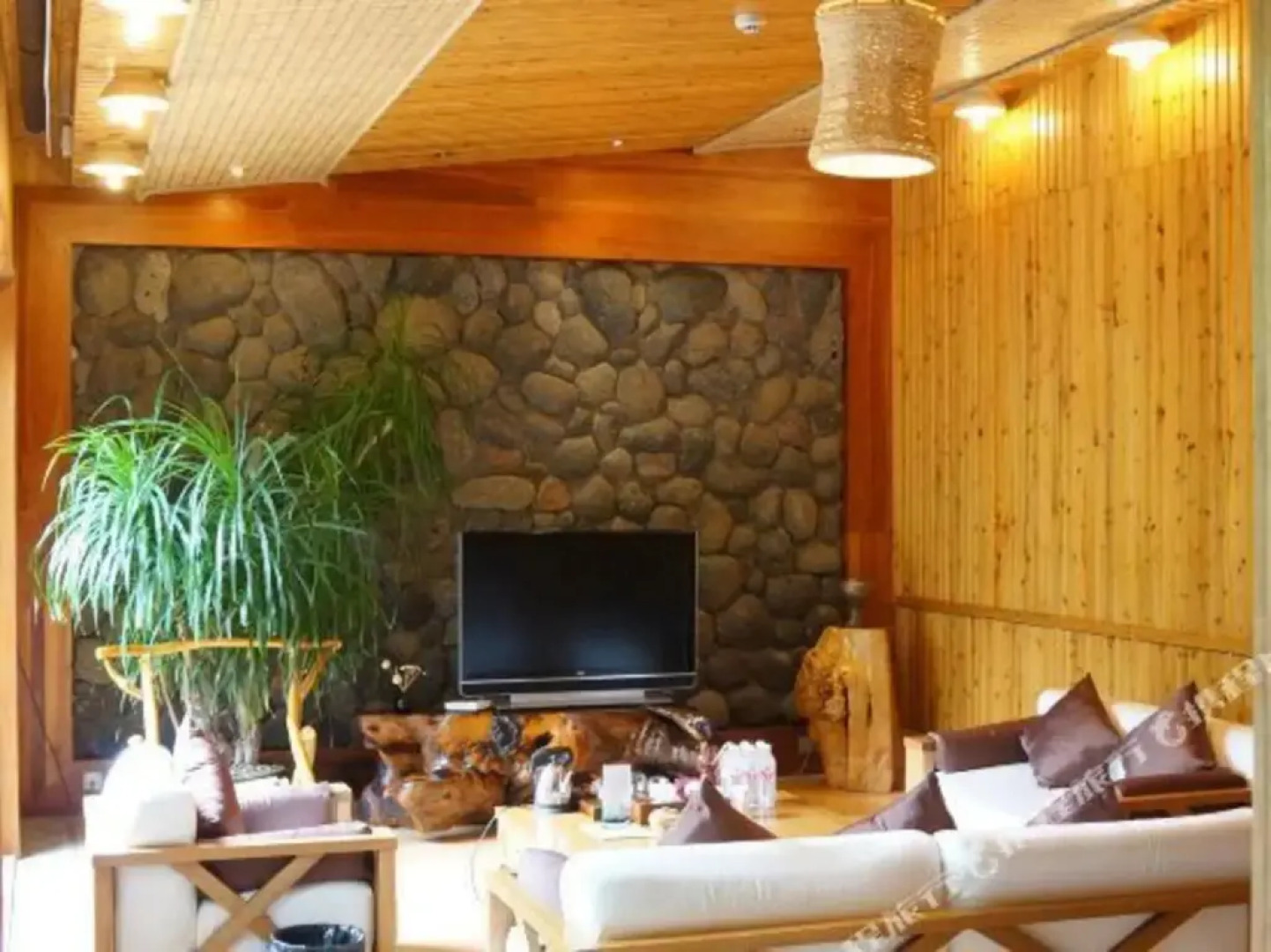 Rehai Health Hot Spring Hotel