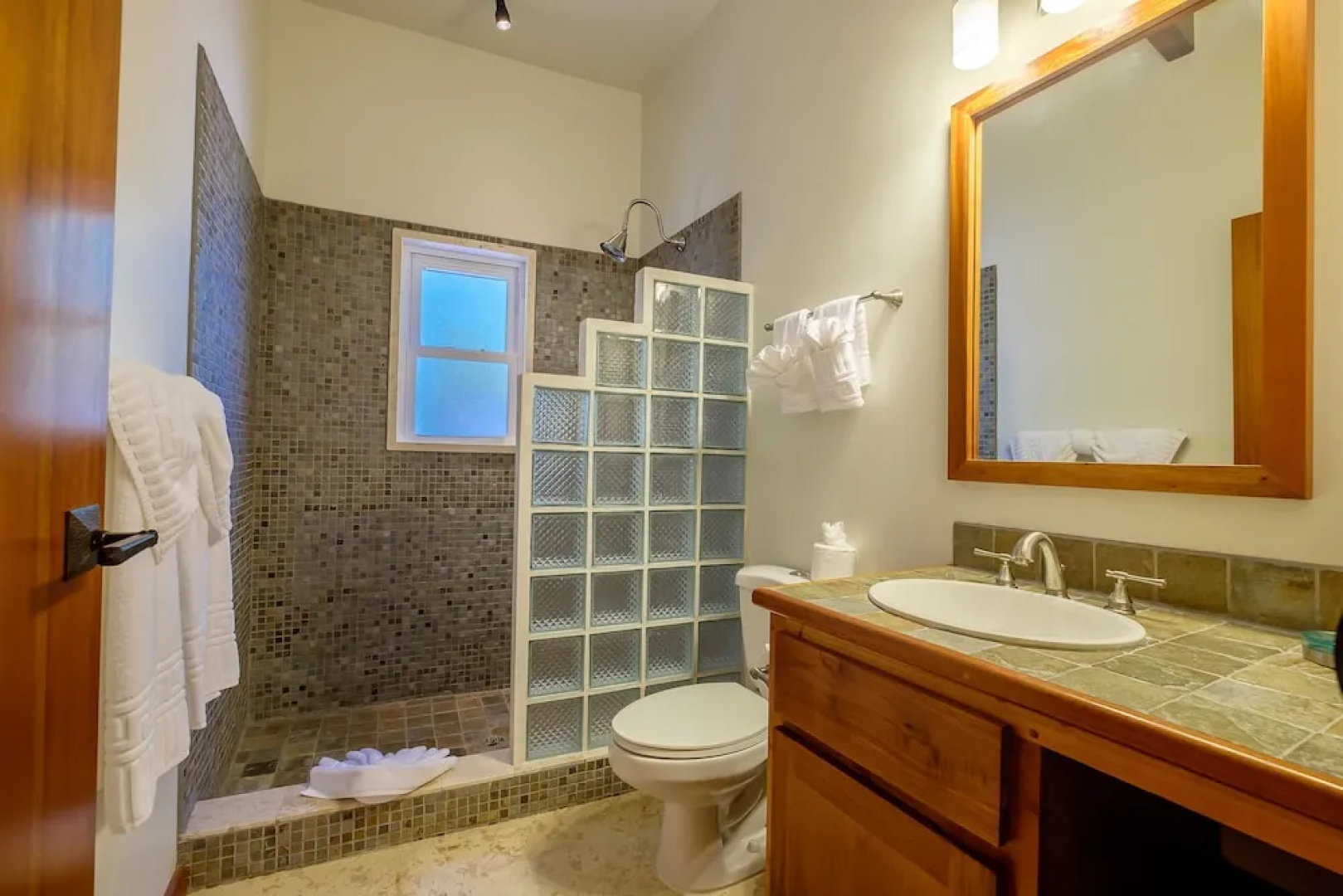 Indigo Belize 2A 3 Bedroom Condo by RedAwning