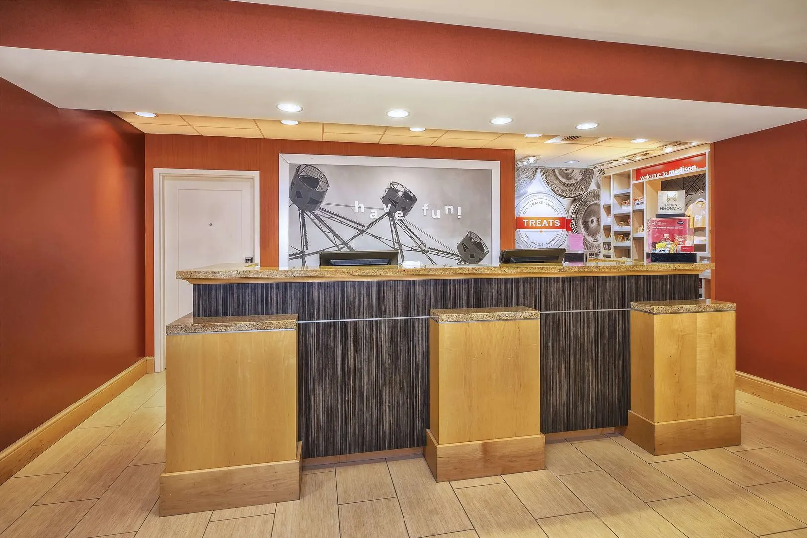 Hampton Inn & Suites Madison-West