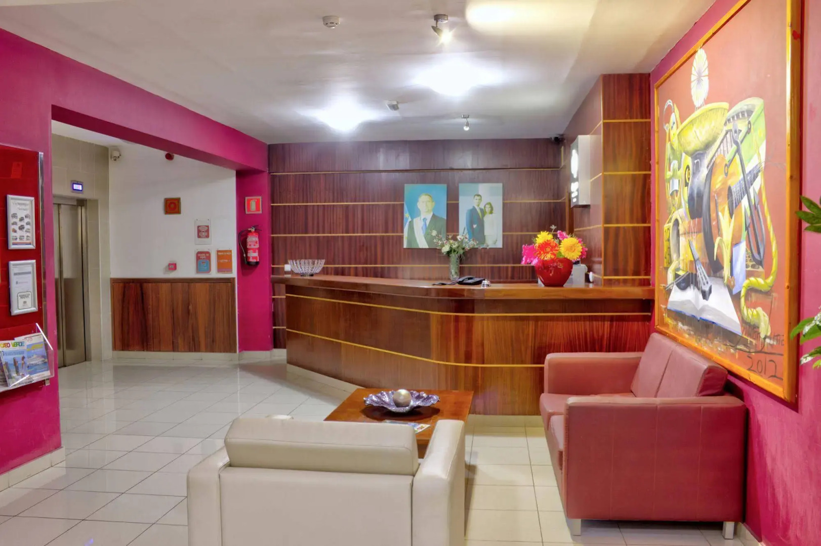 Hotel LIVVO Don Paco