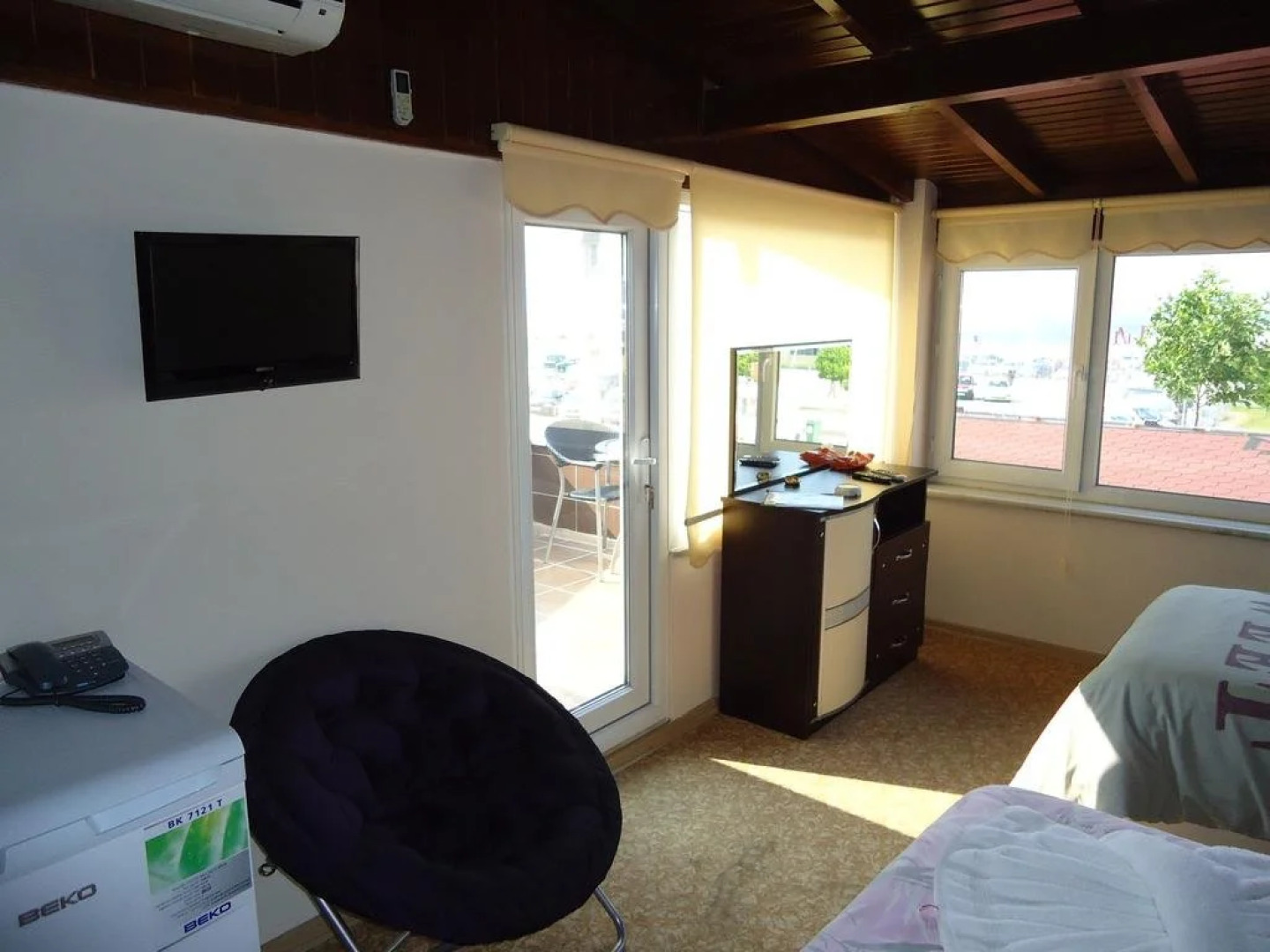 La Fontaine Guzelyali Hotel