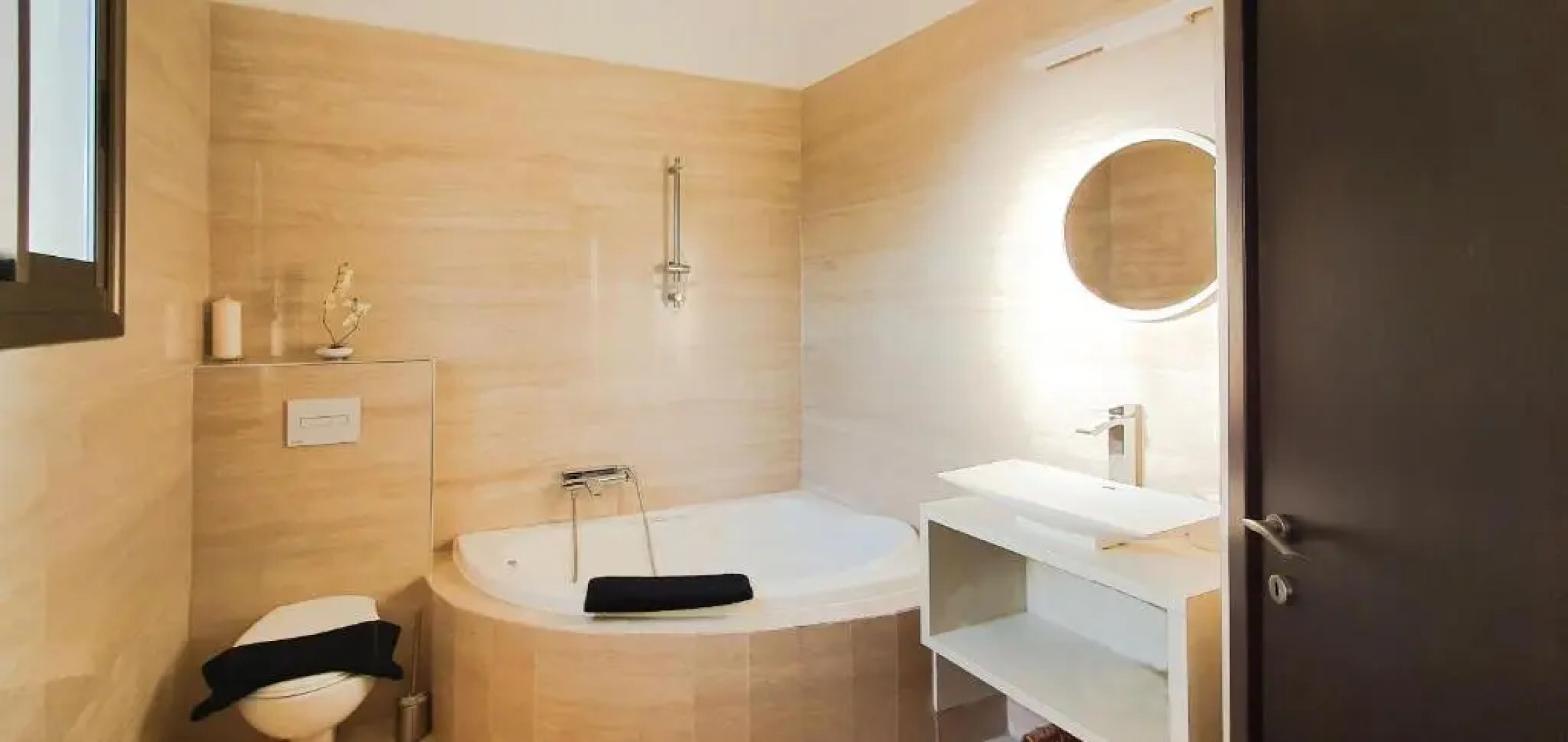 Beautiful Villa - Swimming Pool - 6 Bedrooms #H3