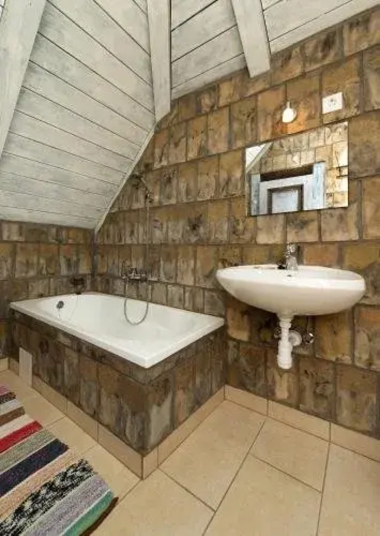 Hollóköves Vendégházak