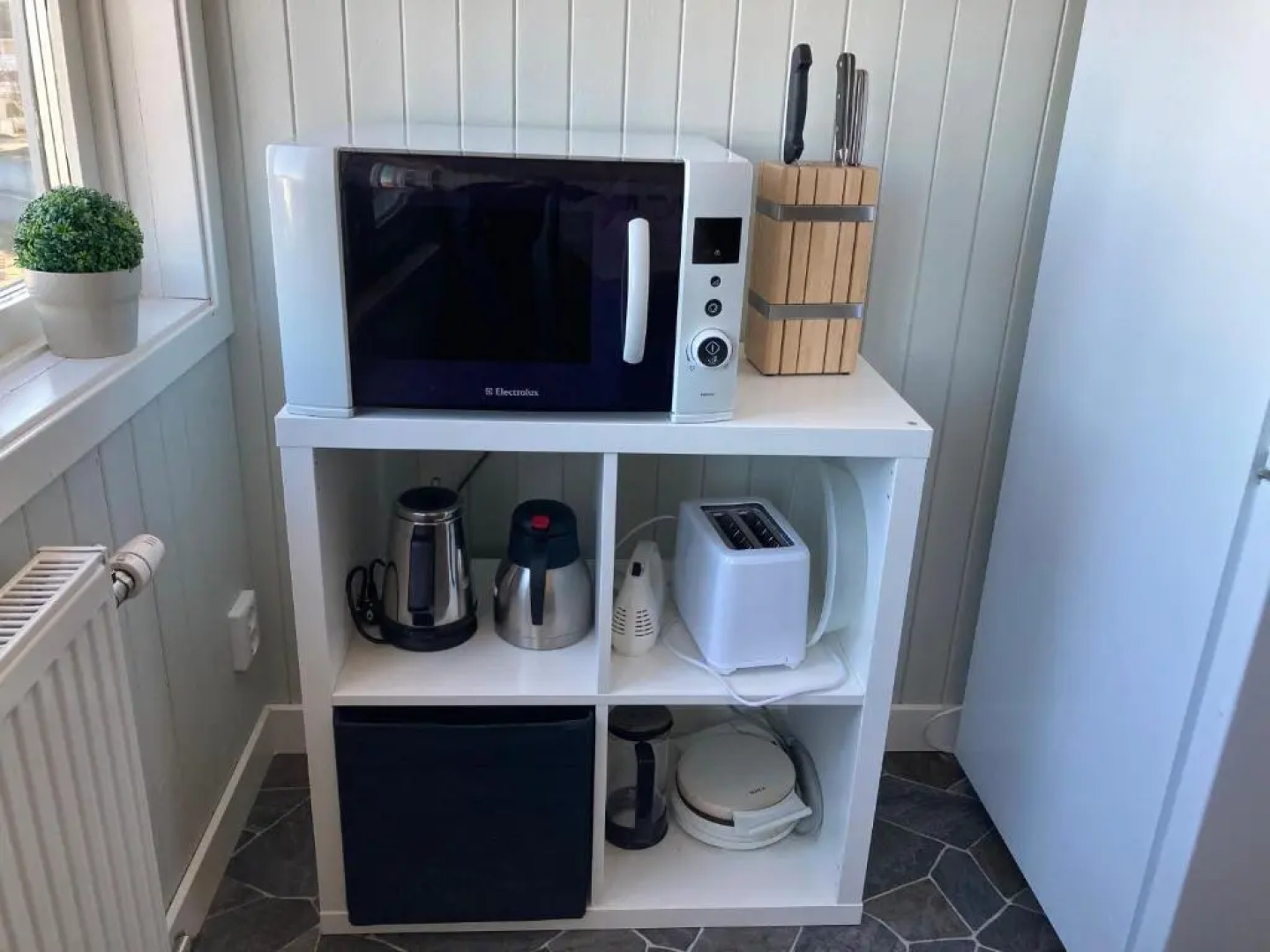 Snickaren Vandrarhem i Grästorp - Egen Lägenhet