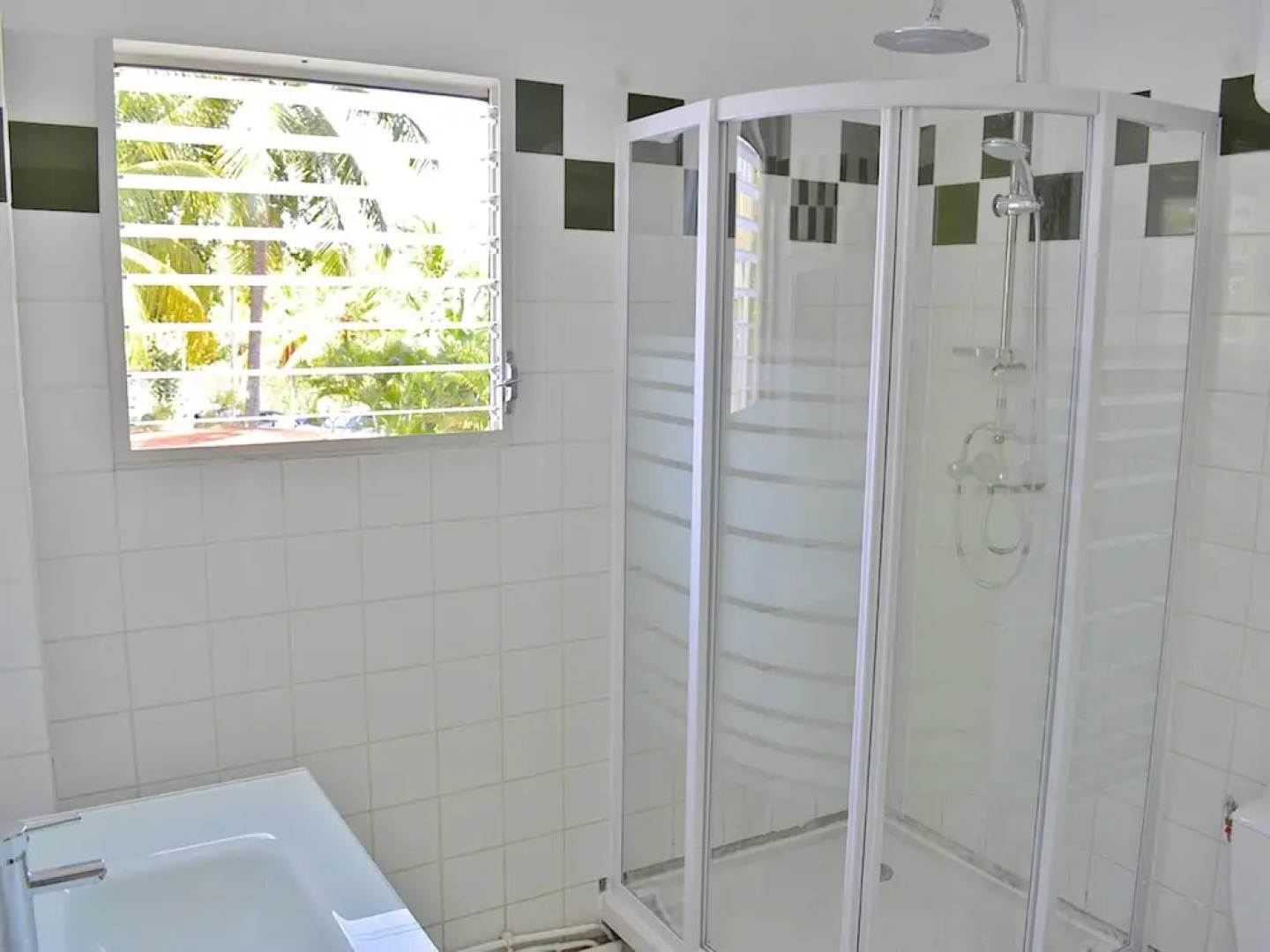 Apartment With one Bedroom in Le Gosier, With Enclosed Garden and Wifi