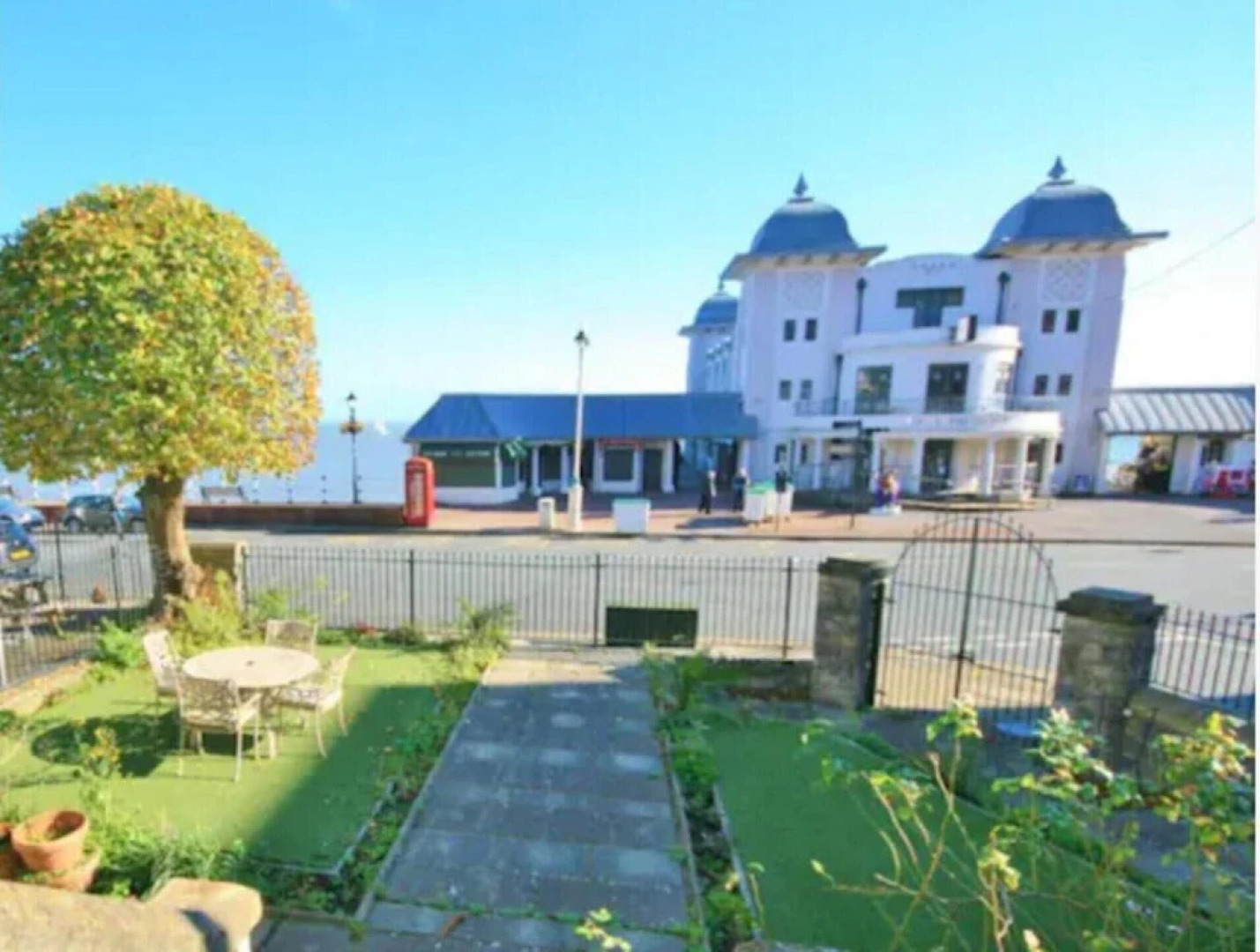 Stunning 3-bed House in Penarth