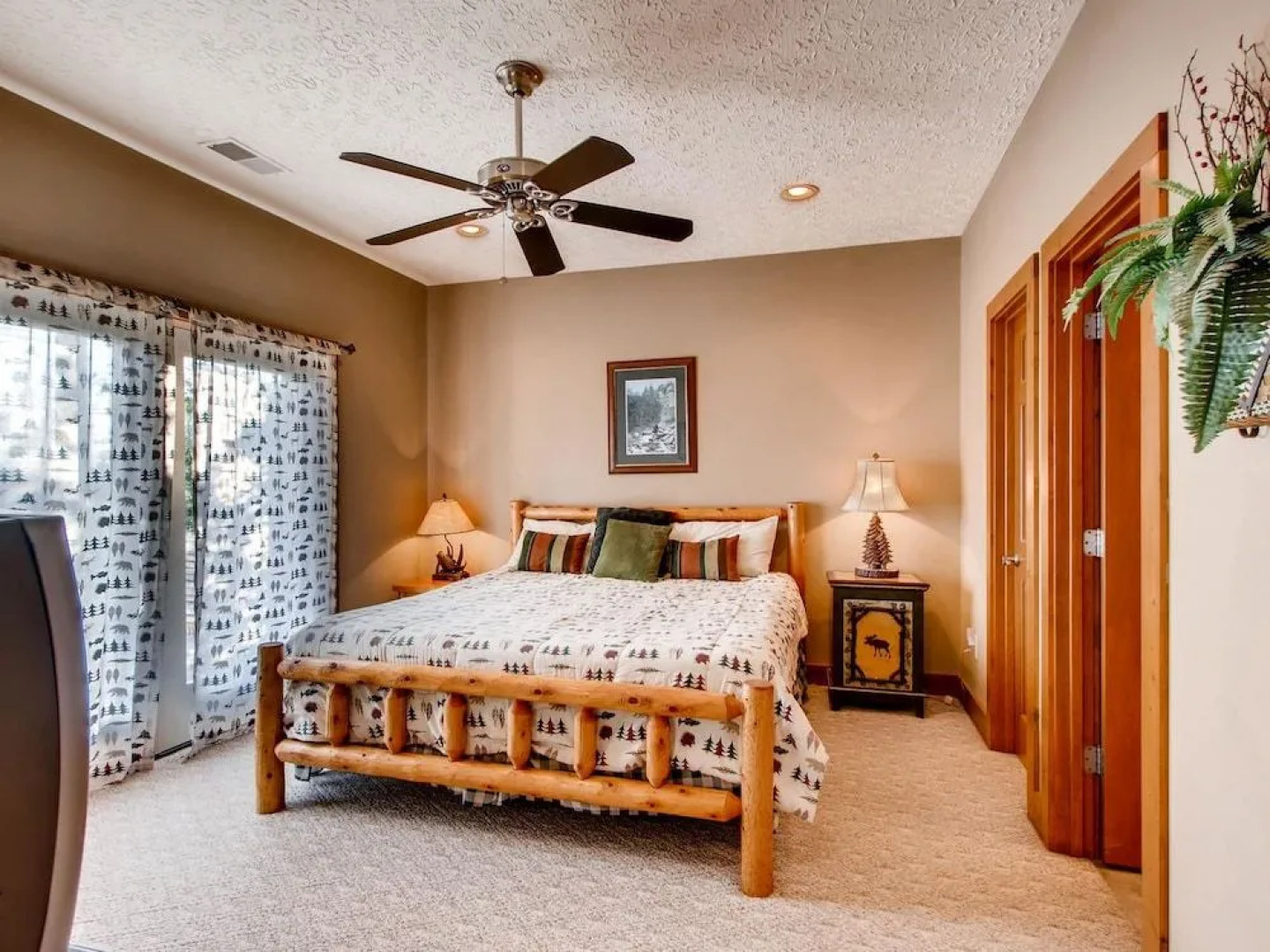 Dogwood Cabin 2606 by RedAwning