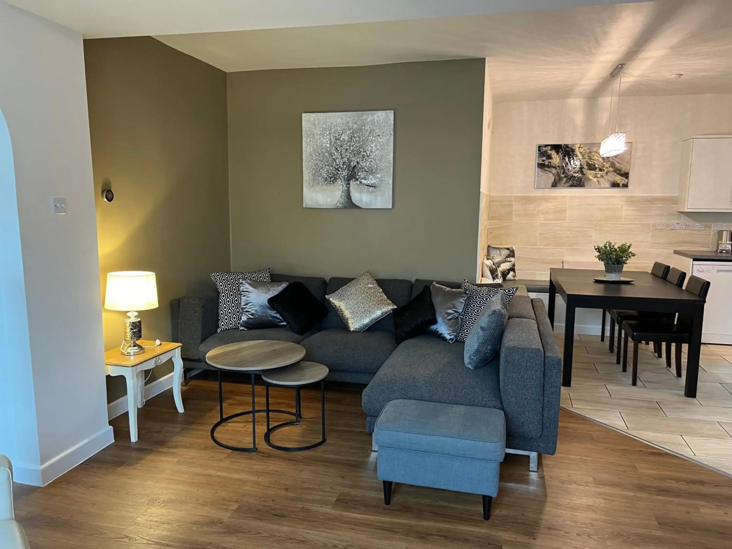 3 BD Ground Floor, Lovely and Spacious Apt on the Edge of Glastonbury and Street